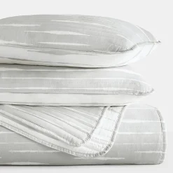 Casual Comfort Lines REVERSIBLE Quilt Set