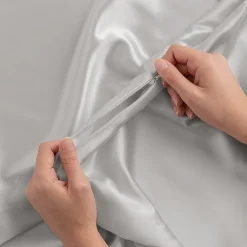 Casual Comfort Luxurious 100% Mulberry Silk Pillowcase