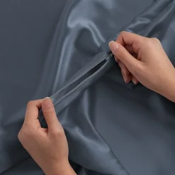 Casual Comfort Luxurious 100% Mulberry Silk Pillowcase