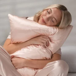 Casual Comfort Luxurious 100% Mulberry Silk Pillowcase