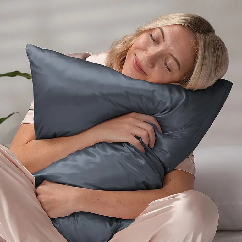 Casual Comfort Luxurious 100% Mulberry Silk Pillowcase