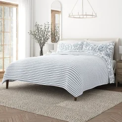 Casual Comfort Pattern Modern Reversible Quilt Set