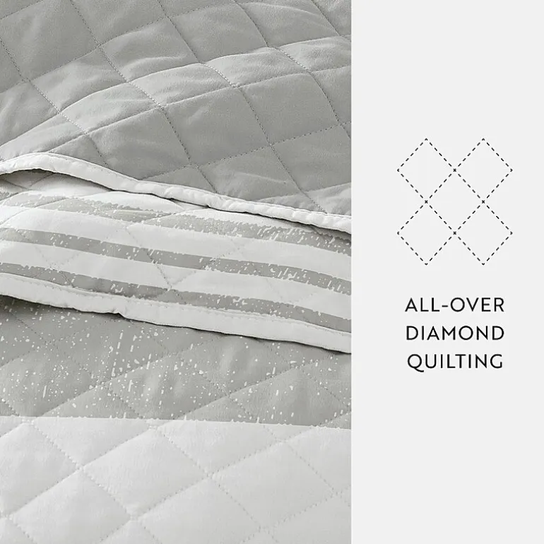 Casual Comfort Pattern Reversible Contemporary Lightweight 3 Pc. Quilt Set
