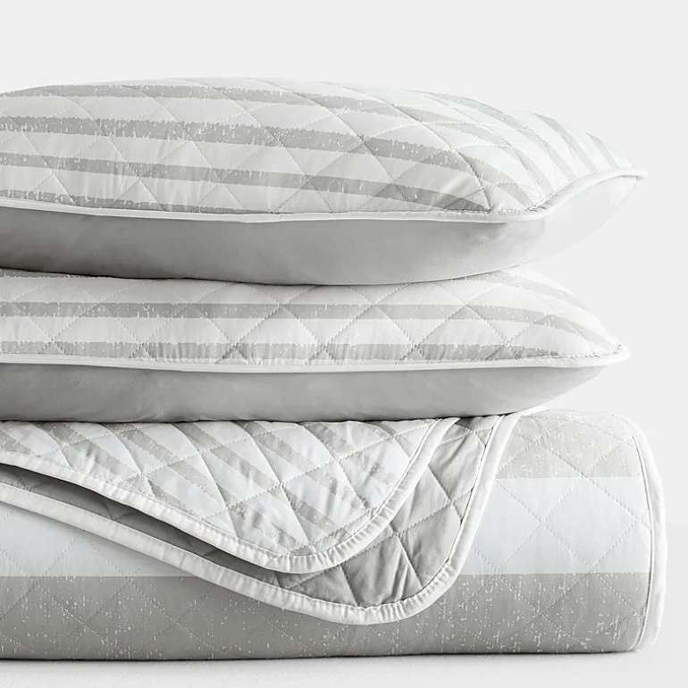 Casual Comfort Pattern Reversible Contemporary Lightweight 3 Pc. Quilt Set