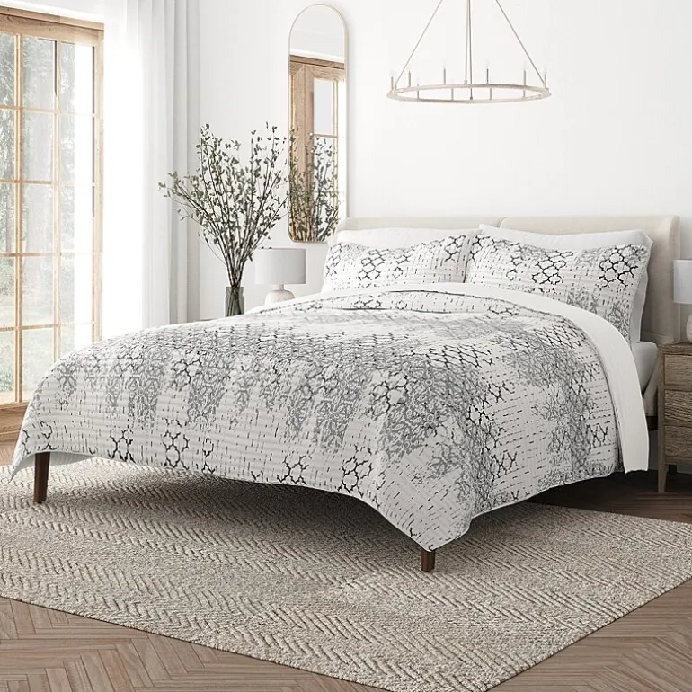 Casual Comfort Pattern Reversible Contemporary Lightweight 3 Pc. Quilt Set