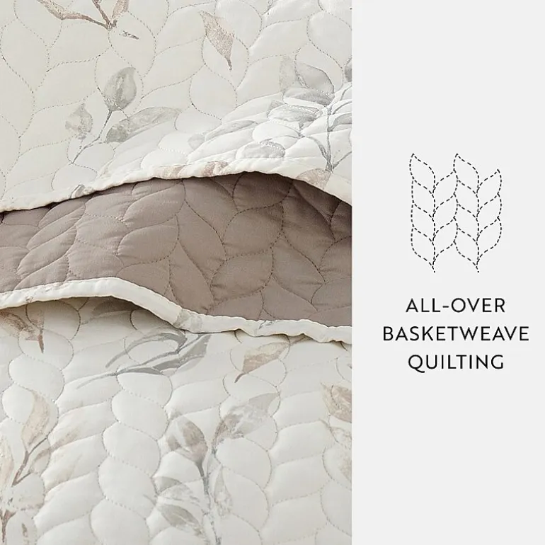 Casual Comfort Pattern Reversible Contemporary Lightweight 3 Pc. Quilt Set