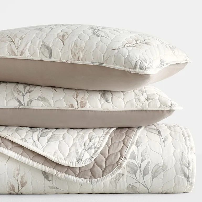 Casual Comfort Pattern Reversible Contemporary Lightweight 3 Pc. Quilt Set