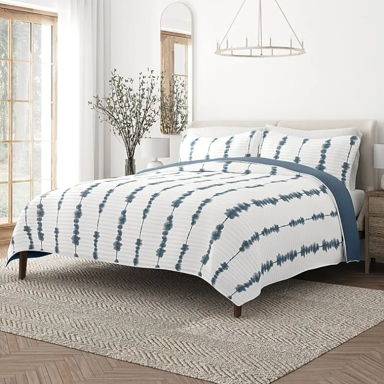 Casual Comfort Pattern Reversible Contemporary Lightweight 3 Pc. Quilt Set