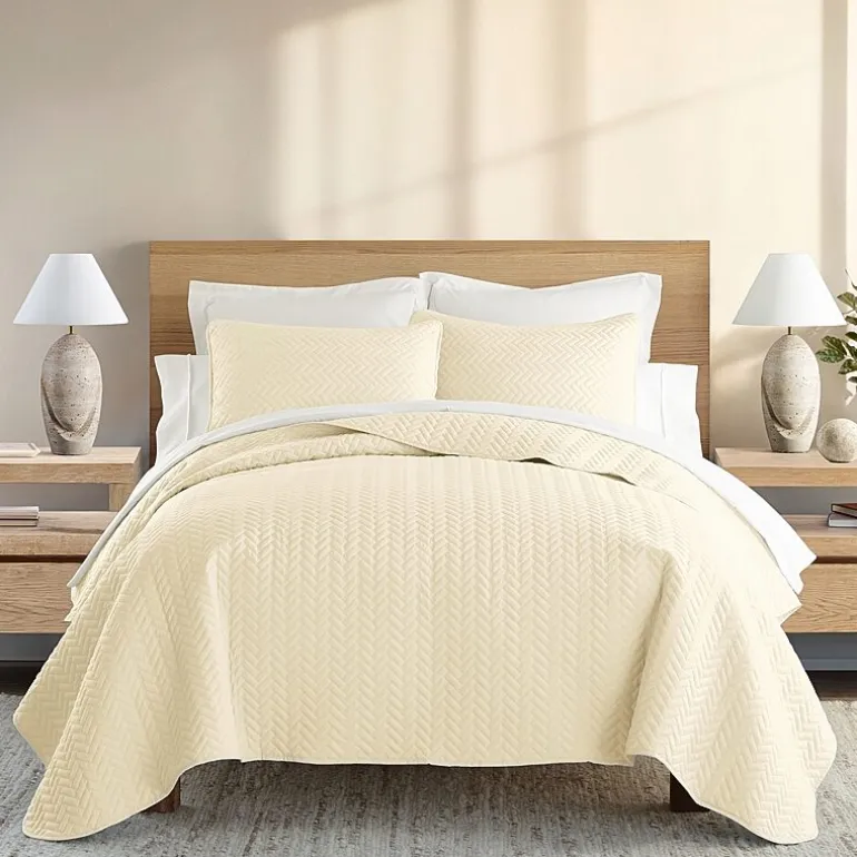 Casual Comfort Premium Ultra Soft Herringbone Pattern Quilted Coverlet Set