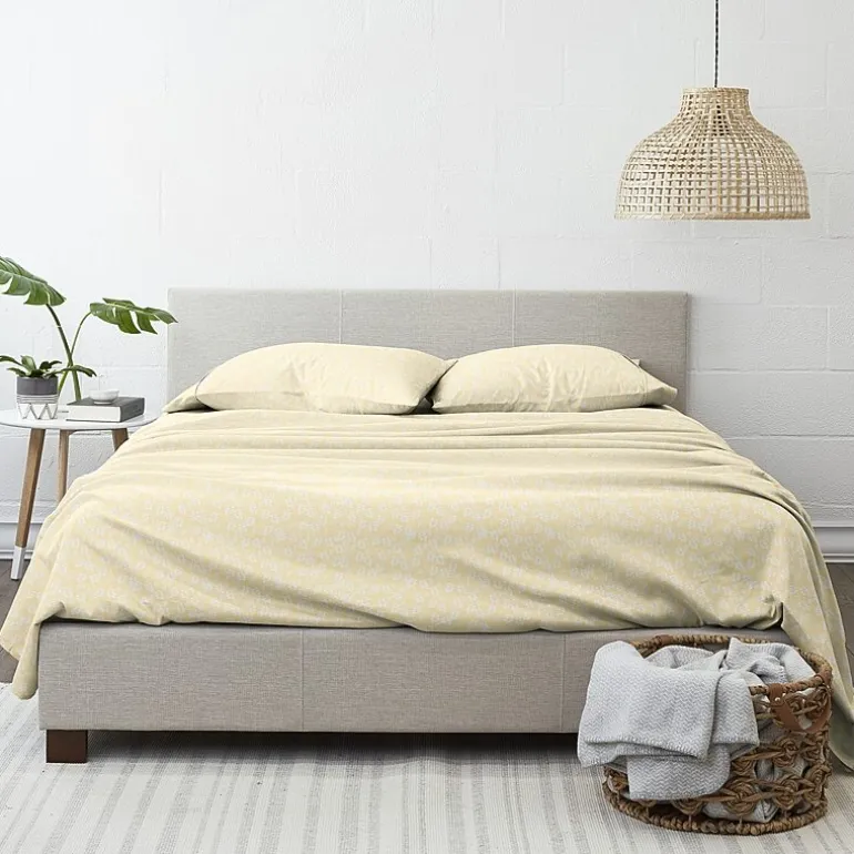 Casual Comfort™ Premium Ultra Soft Wheat Pattern Microfiber Wrinkle Free Sheet Set