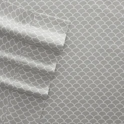 Casual Comfort™ Premium Ultra Soft Scallops Pattern Sheet Set