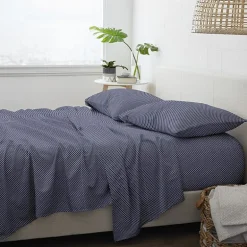 Casual Comfort™ Premium Ultra Soft Scallops Pattern Sheet Set