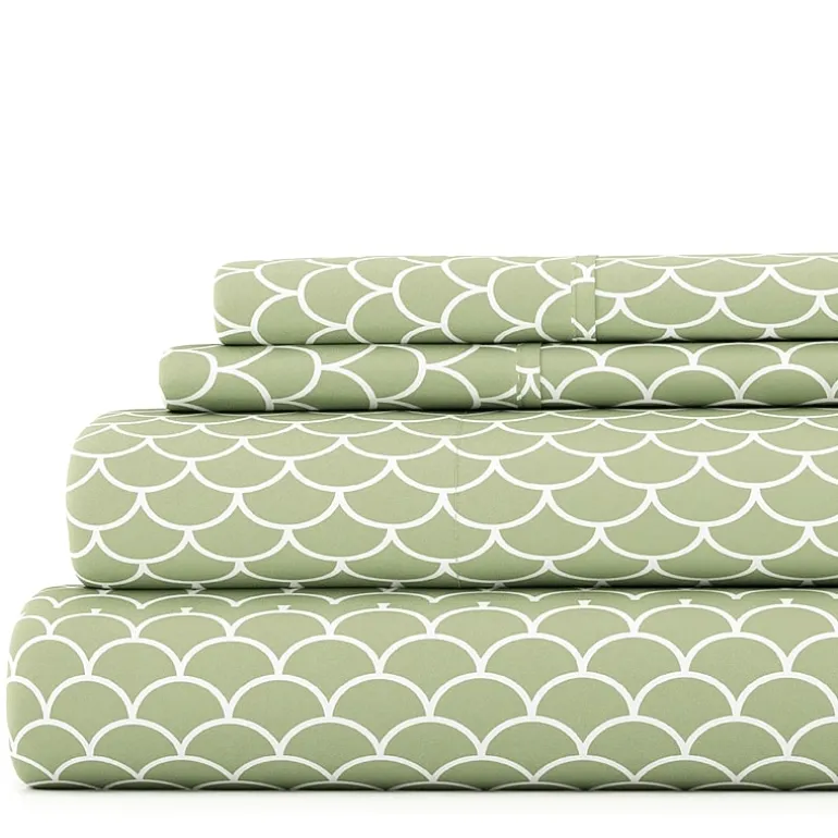 Casual Comfort™ Premium Ultra Soft Scallops Pattern Sheet Set