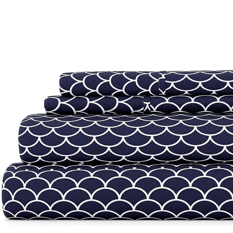 Casual Comfort™ Premium Ultra Soft Scallops Pattern Sheet Set