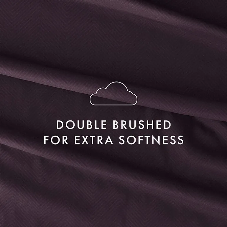 Casual Comfort™ Premium Ultra Soft Chevron Microfiber Wrinkle Free Sheet Set