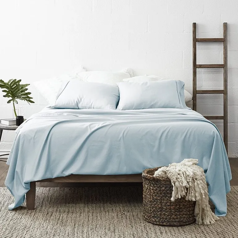 Casual Comfort™ Premium Ultra Soft Chevron Microfiber Wrinkle Free Sheet Set