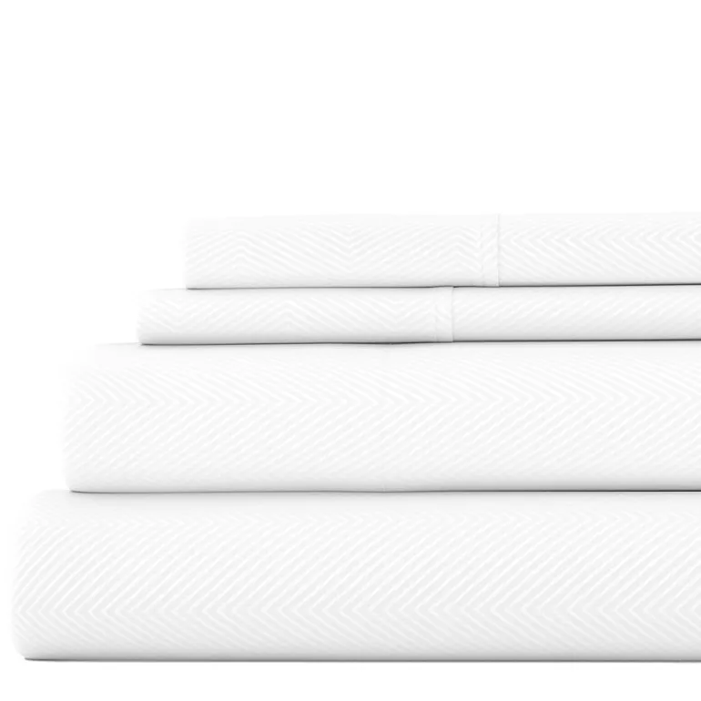 Casual Comfort™ Premium Ultra Soft Chevron Microfiber Wrinkle Free Sheet Set