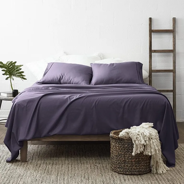 Casual Comfort™ Premium Ultra Soft Chevron Microfiber Wrinkle Free Sheet Set