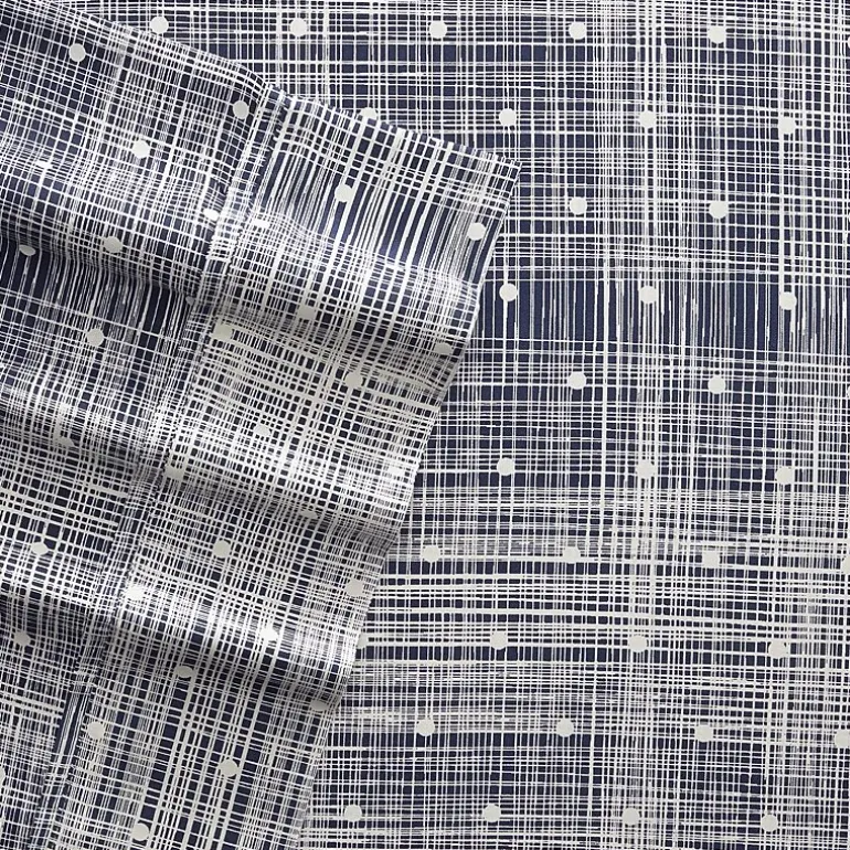 Casual Comfort™ Premium Ultra Soft Polka Dot Pattern Microfiber Wrinkle Free Sheet Set