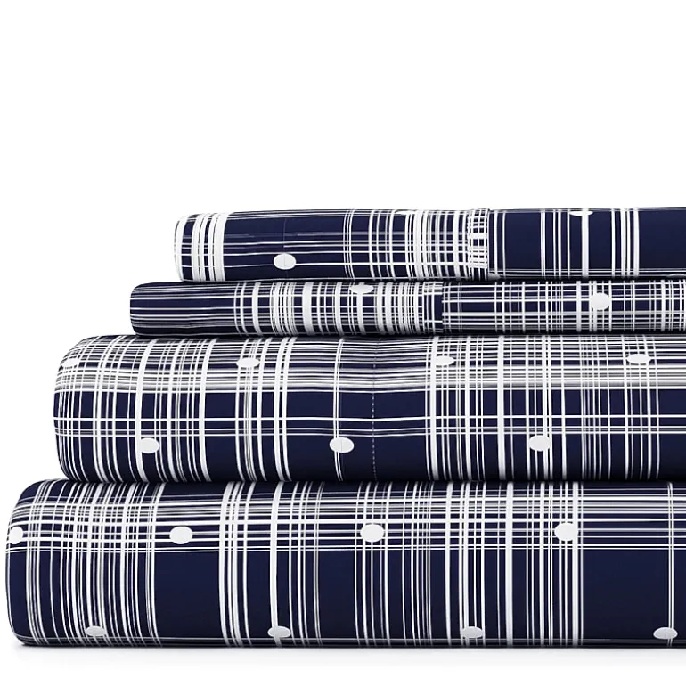 Casual Comfort™ Premium Ultra Soft Polka Dot Pattern Microfiber Wrinkle Free Sheet Set