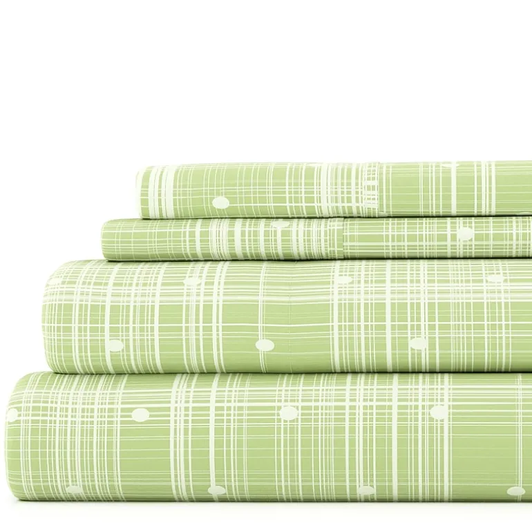 Casual Comfort™ Premium Ultra Soft Polka Dot Pattern Microfiber Wrinkle Free Sheet Set
