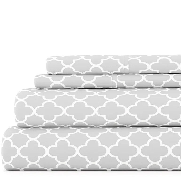 Casual Comfort™ Premium Ultra Soft Quatrefoil Pattern Microfiber Wrinkle Free Sheet Set