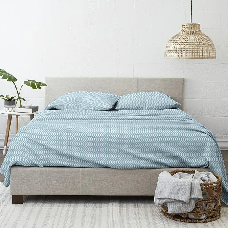 Casual Comfort™ Premium Ultra Soft Puffed Chevron Pattern Sheet Set