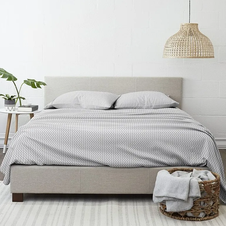 Casual Comfort™ Premium Ultra Soft Puffed Chevron Pattern Sheet Set
