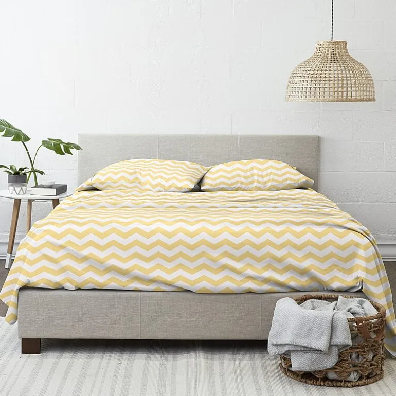 Casual Comfort™ Premium Ultra Soft Arrow Pattern Microfiber Wrinkle Free Sheet Set