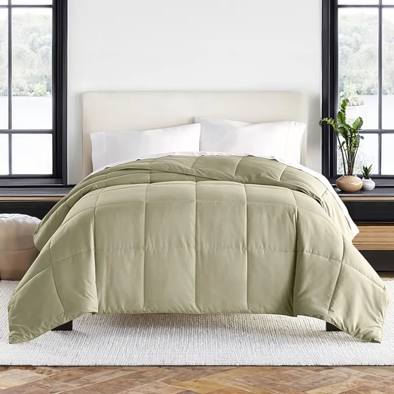 Casual Comfort Premium Ultra Soft Down Alternative Lightweight Wrinkle Resistant Comforter