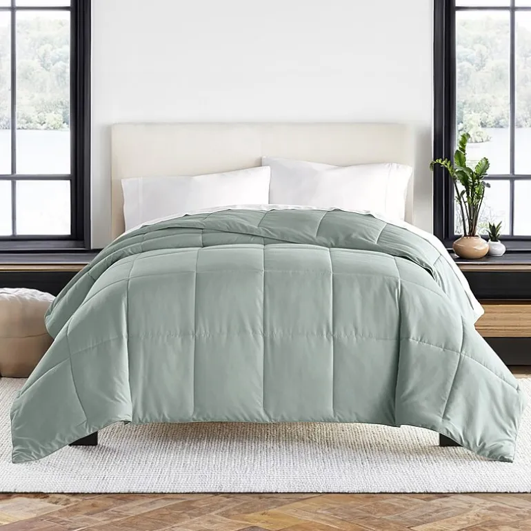 Casual Comfort Premium Ultra Soft Down Alternative Lightweight Wrinkle Resistant Comforter