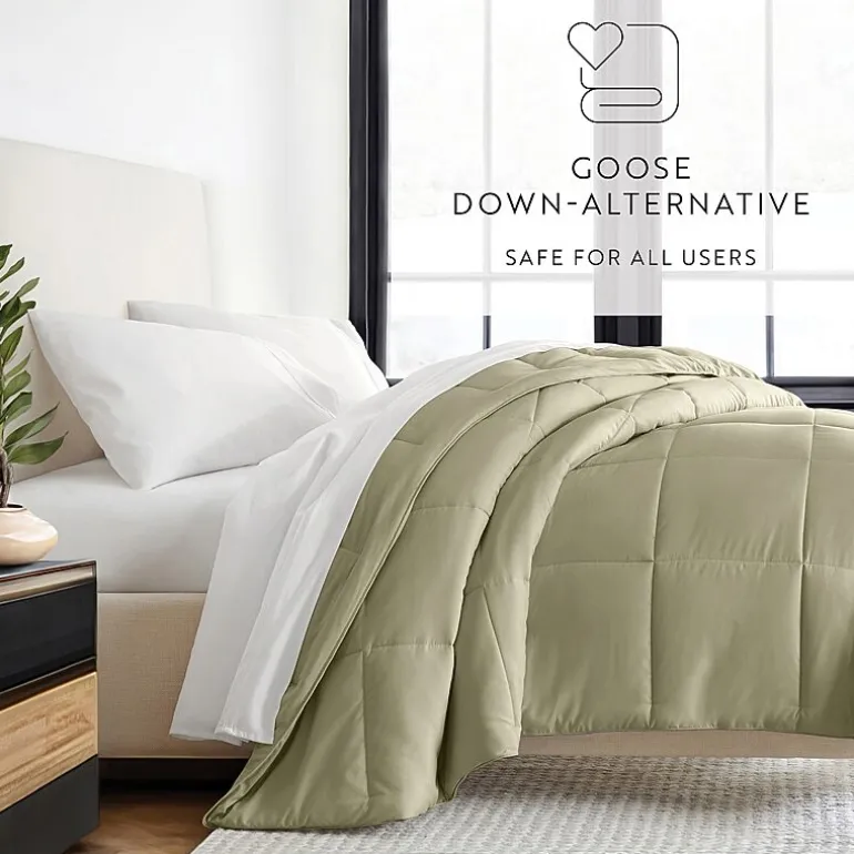 Casual Comfort Premium Ultra Soft Down Alternative Lightweight Wrinkle Resistant Comforter