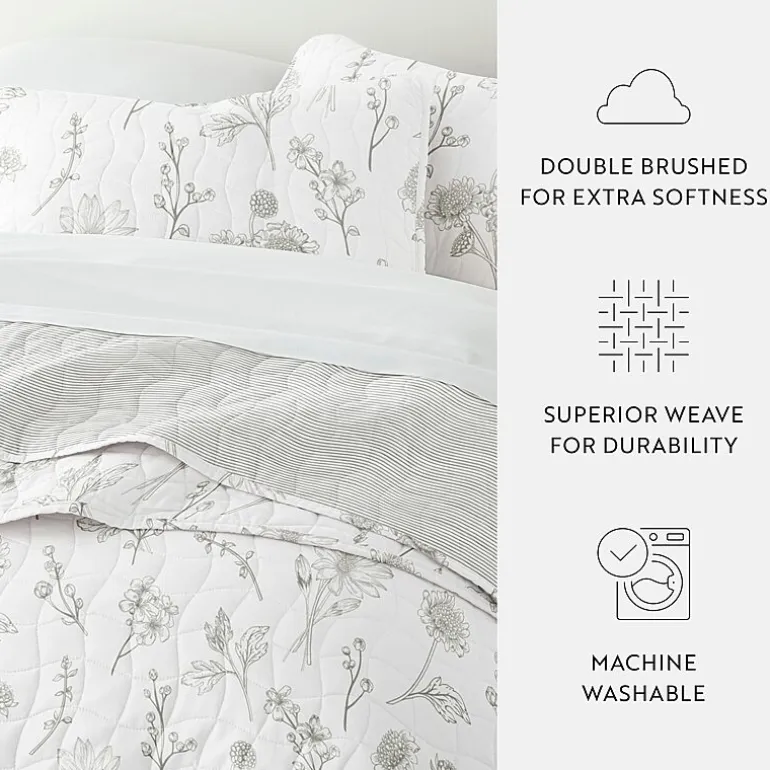 Casual Comfort Reversible Quilt Set