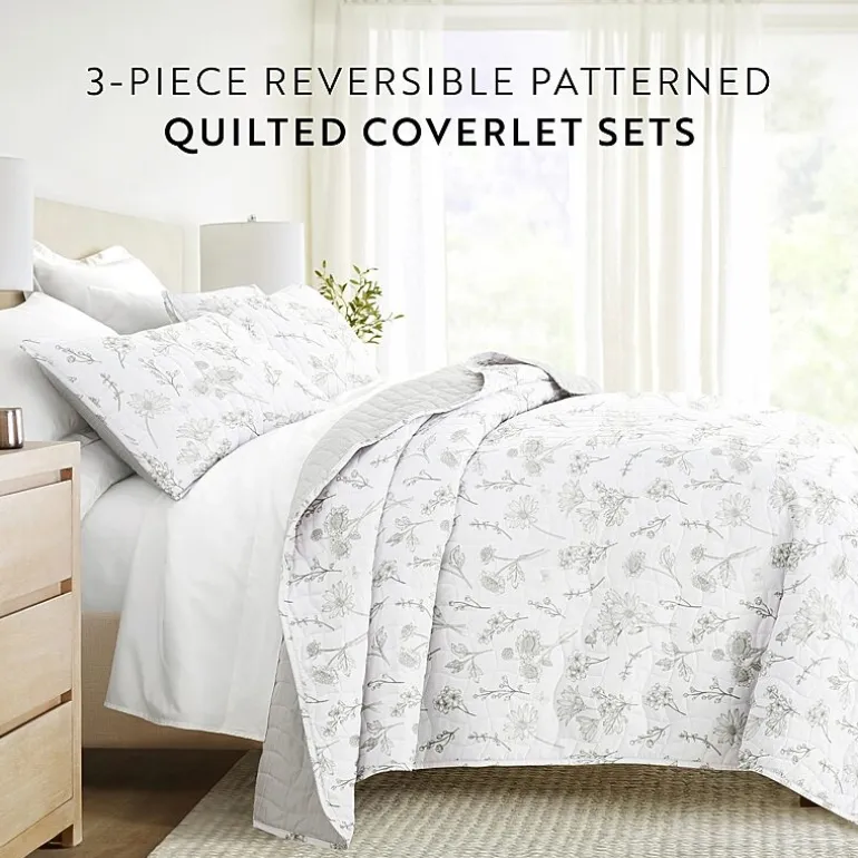 Casual Comfort Reversible Quilt Set
