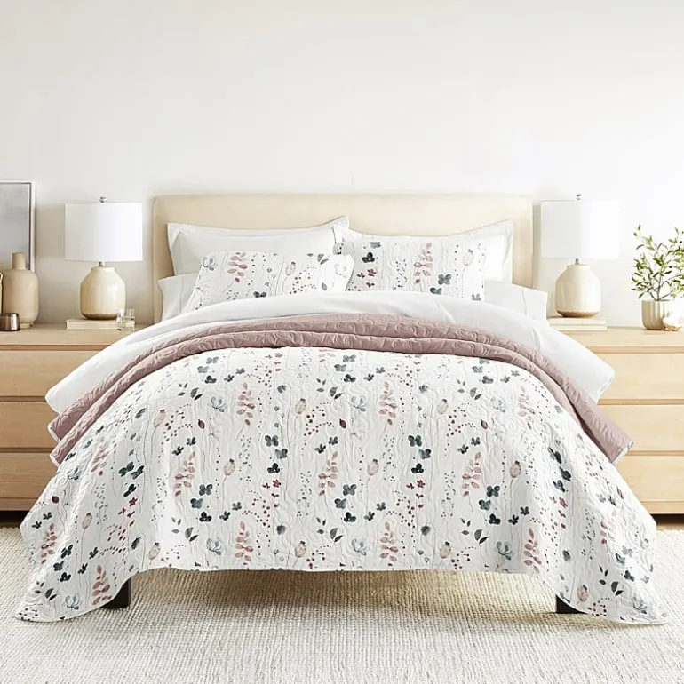 Casual Comfort Reversible Quilt Set