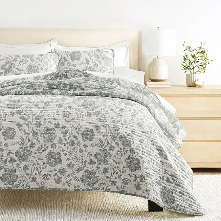 Casual Comfort Reversible Quilt Set