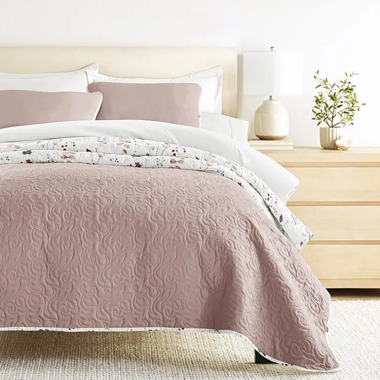 Casual Comfort Reversible Quilt Set