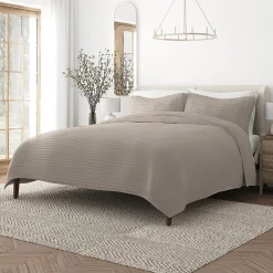 Casual Comfort Stripe Stitch Quilt Set