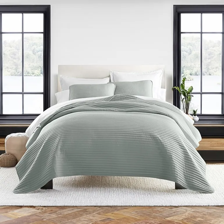 Casual Comfort Stripe Stitch Quilt Set