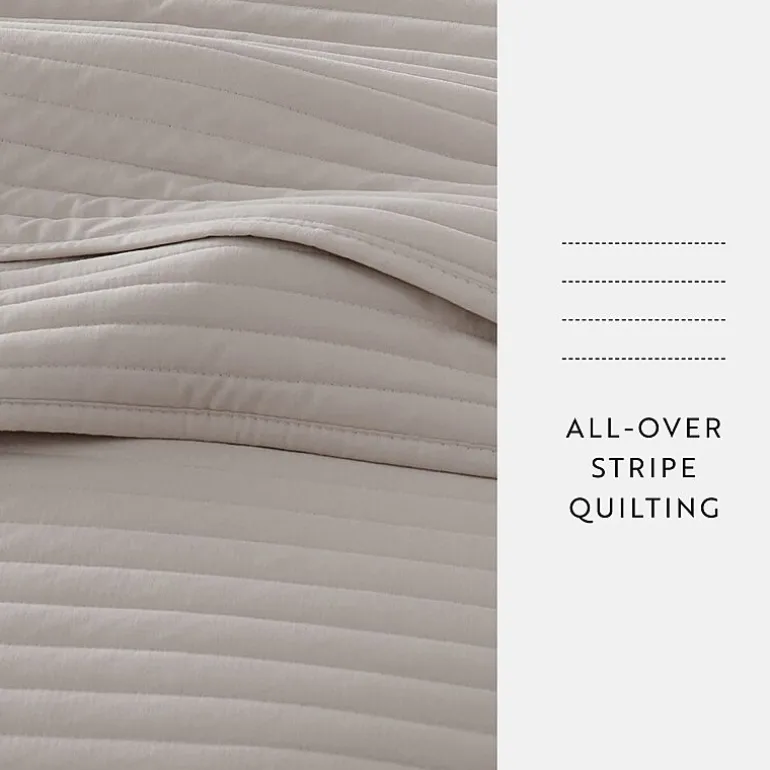 Casual Comfort Stripe Stitch Quilt Set
