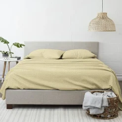 Casual Comfort Ultra Soft Honeycomb Pattern 4 Piece Bed Sheet Set