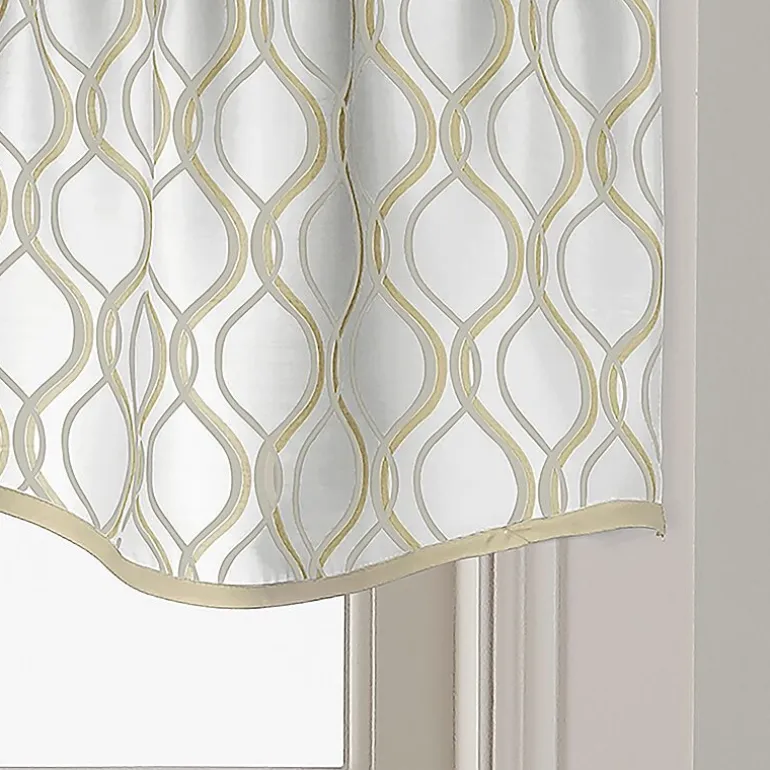 CHF Morocco Rod Pocket Scallop Valance