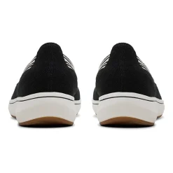 Clarks Cloudsteppers Breezesky Air Womens Round Slip-On Shoe