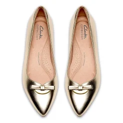 Clarks Natalyn Womens Pointed Closed Toe Ballet Flats