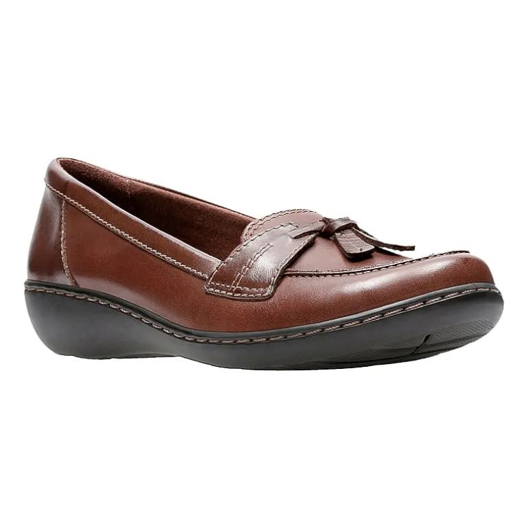 Clarks Womens Ashland Bubble Loafers