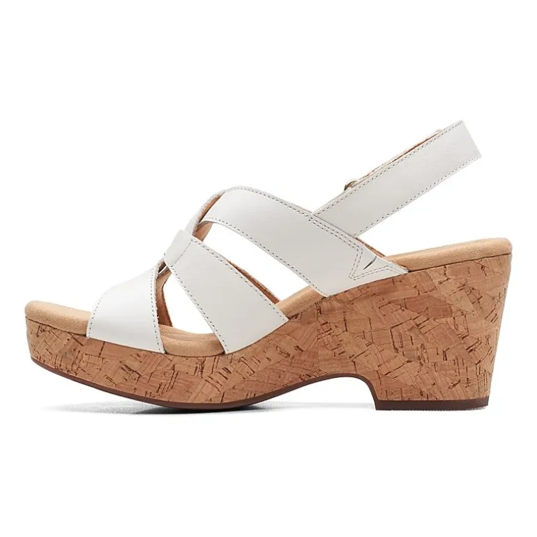 Clarks Womens Giselle Beach Wedge Sandals