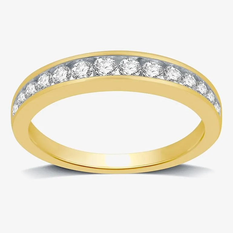 Classic Collection 1/2 CT.T.W. Natural Diamond 10K Gold Wedding Band
