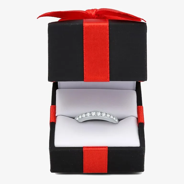 Classic Collection 1/2 CT.T.W. Natural Diamond 10K Gold Wedding Band