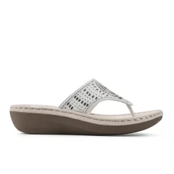 Cliffs by White Mountain Womens Cienna Slide Sandals