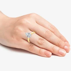 3 CT. Lab-Grown (G / VS2) Diamond Pear Solitaire Engagement Ring in14K Gold